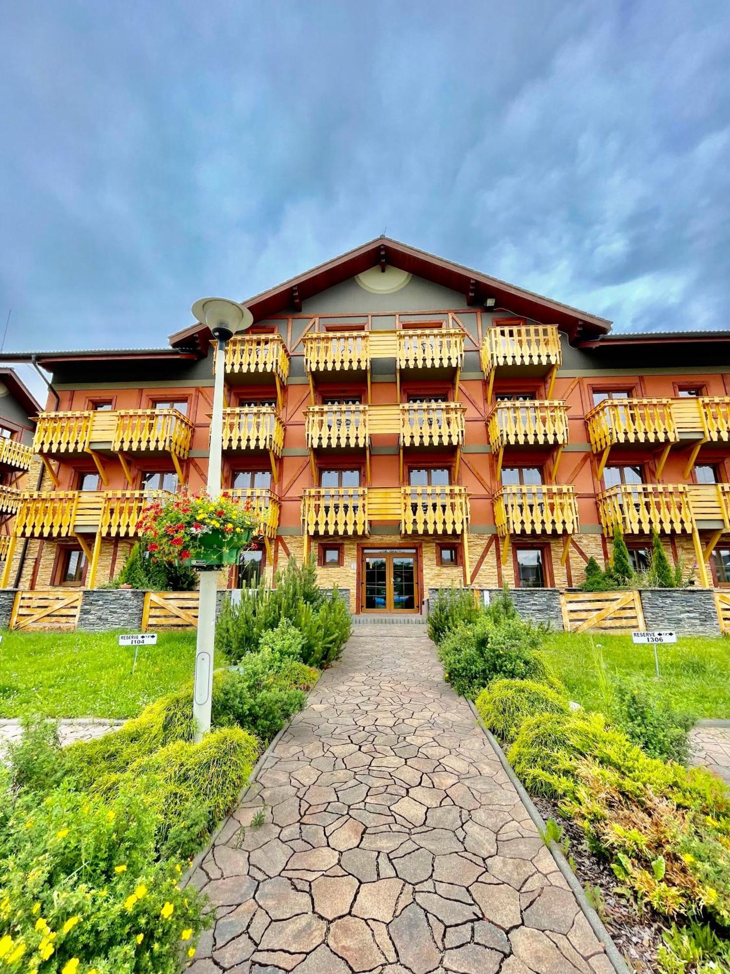 Apartment Kimo - Stunning View Of High Tatras Vel'ka Lomnica Esterno foto